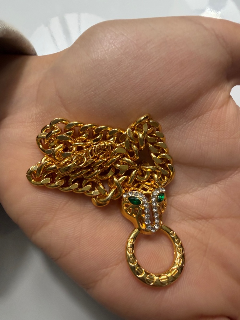 Fake Gold colored panther Chain Necklace with Green Crystal Eyes - Picture 2 of 4